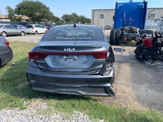 2023 Kia Forte LXS - Exterior Rear Center Image
